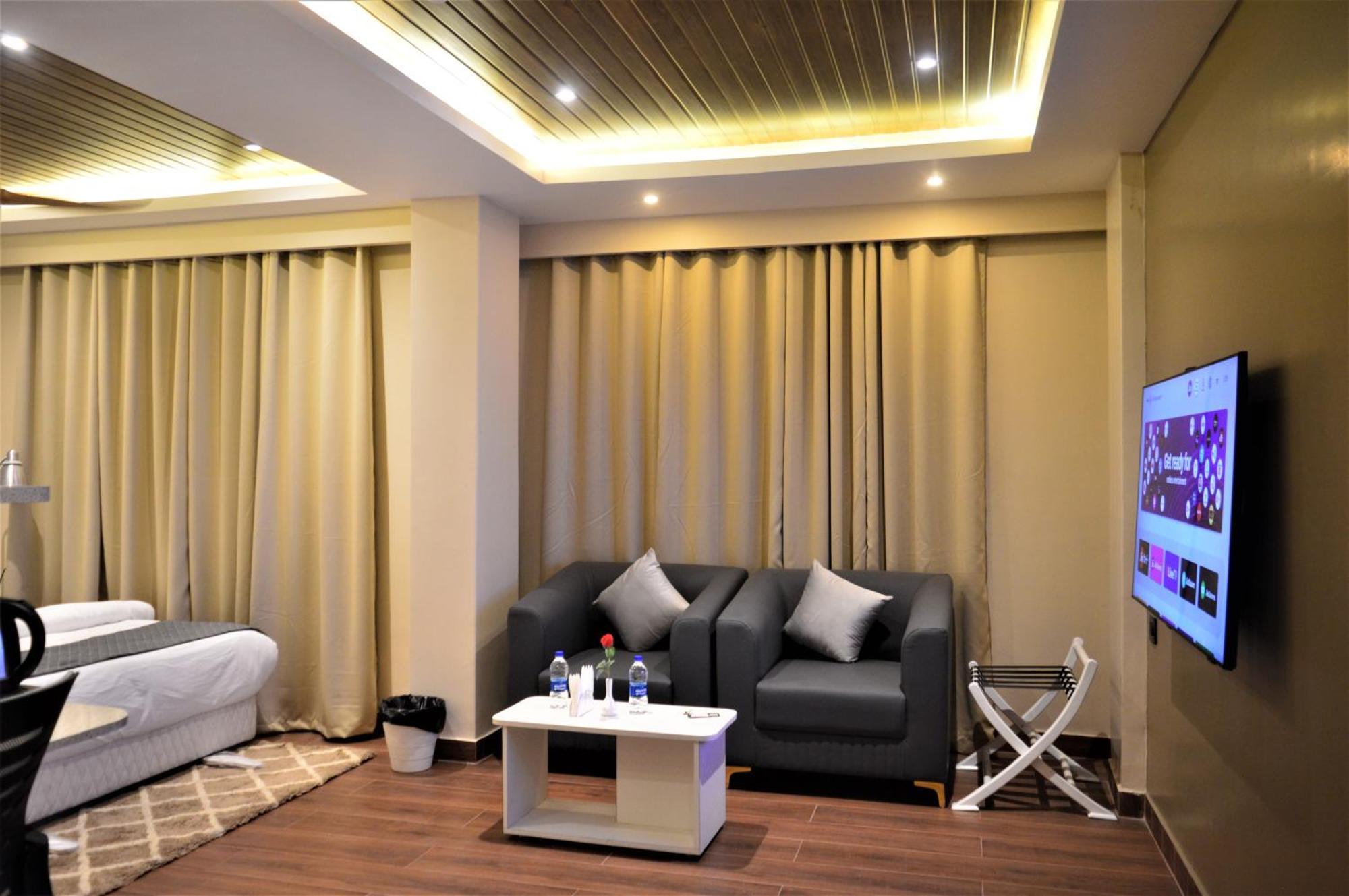 Essence Grandeur Hotell Guwahati Exteriör bild